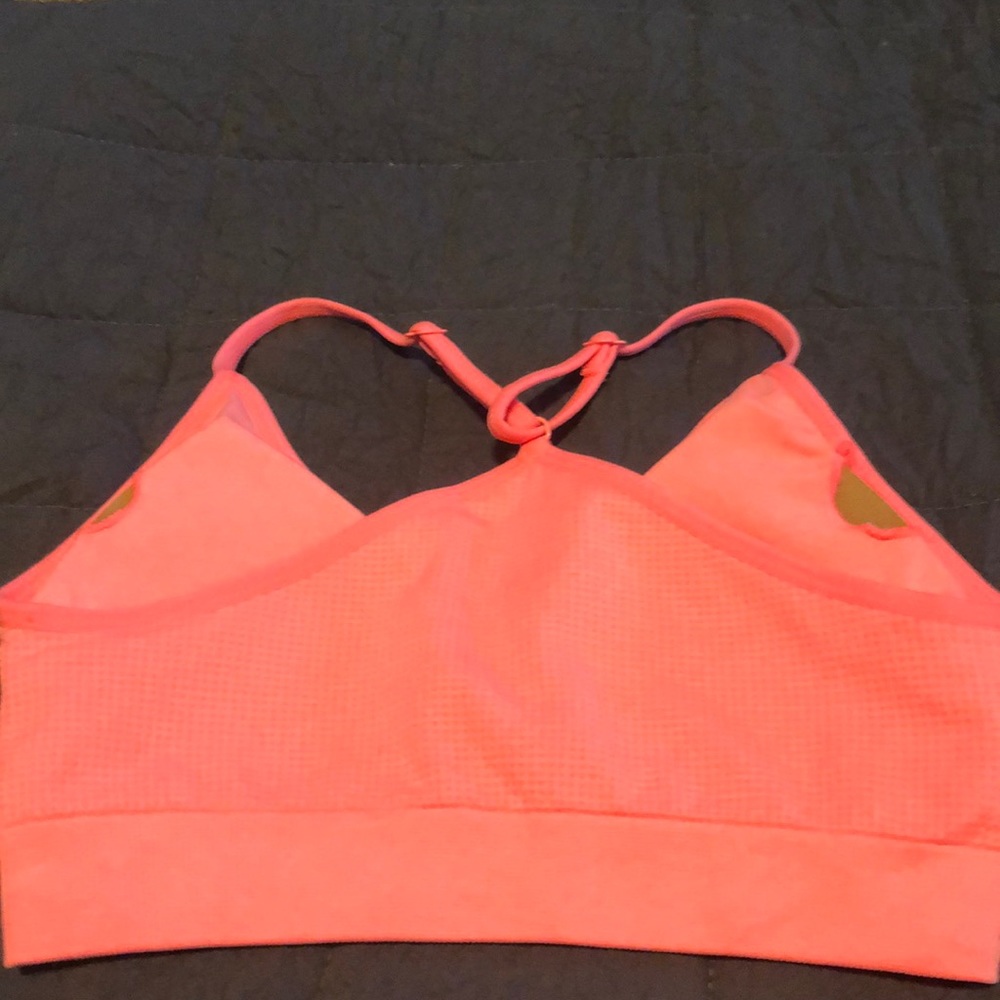 NWT Reebok XS Seamless Strappy Cami Bra - Picture 2 of 6